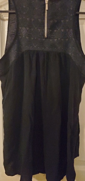 Flowy tank - Picture 3 of 3